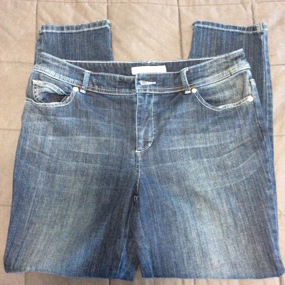 Chico’s Platinum Jeans - Picture 1 of 5